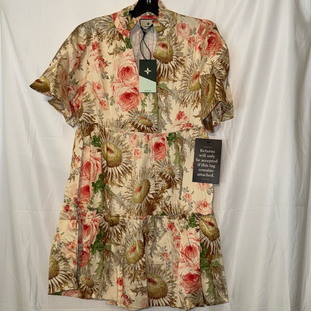 “Sun Faded Floral” Crawford Dress
TUCKERNUCK - Picture 6 of 11